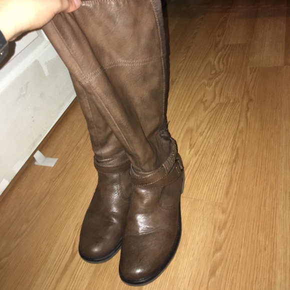 Bare Traps Shoes - Women’s brown boots