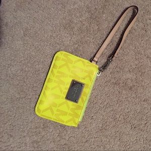 Michael kors wristlet