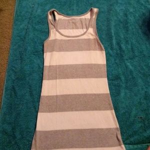 Medium old navy tank