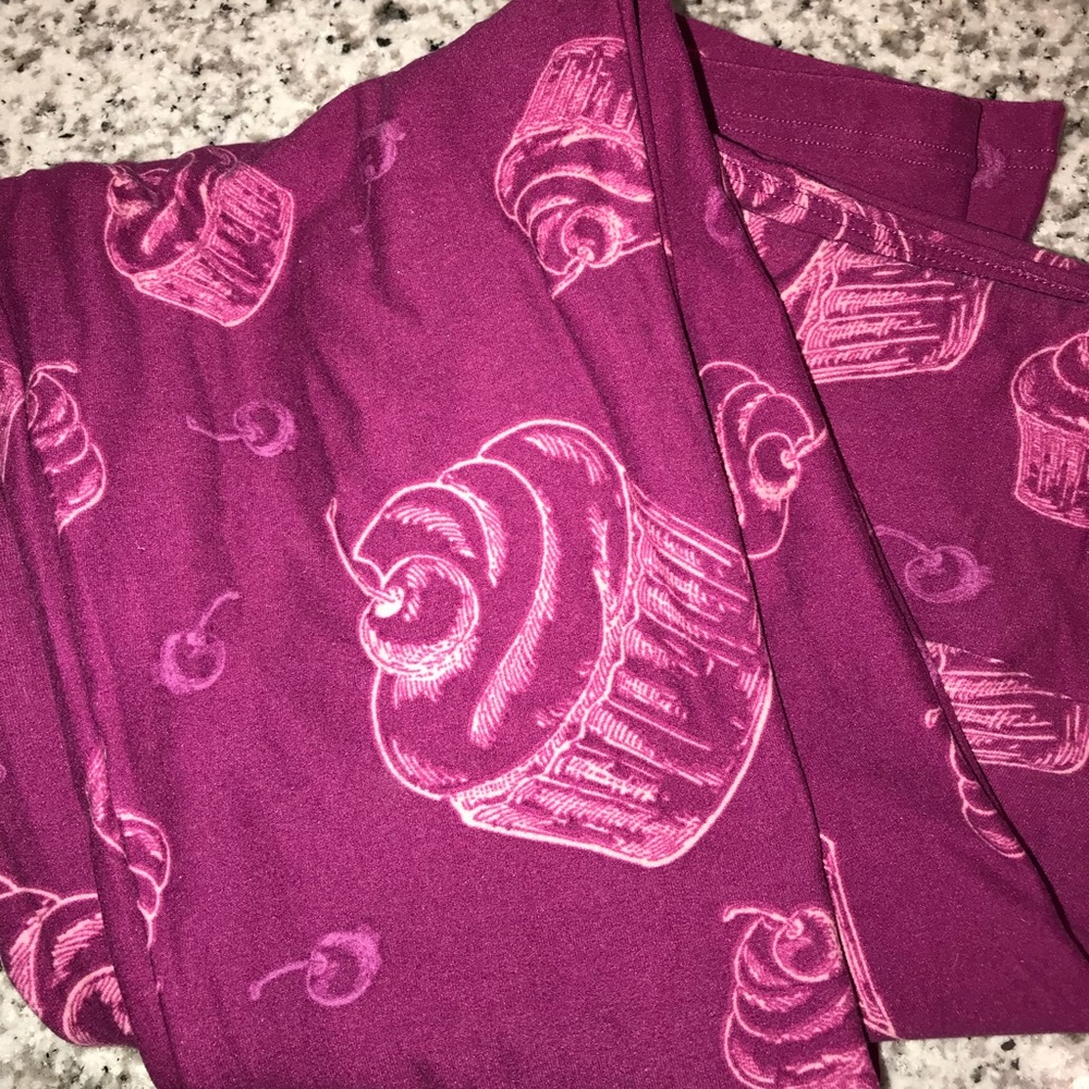 Lularoe OS cupcake leggings