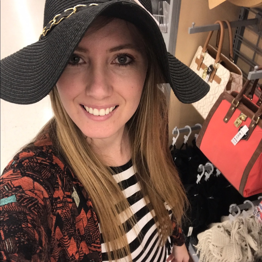 Meet your Posher, Jennifer