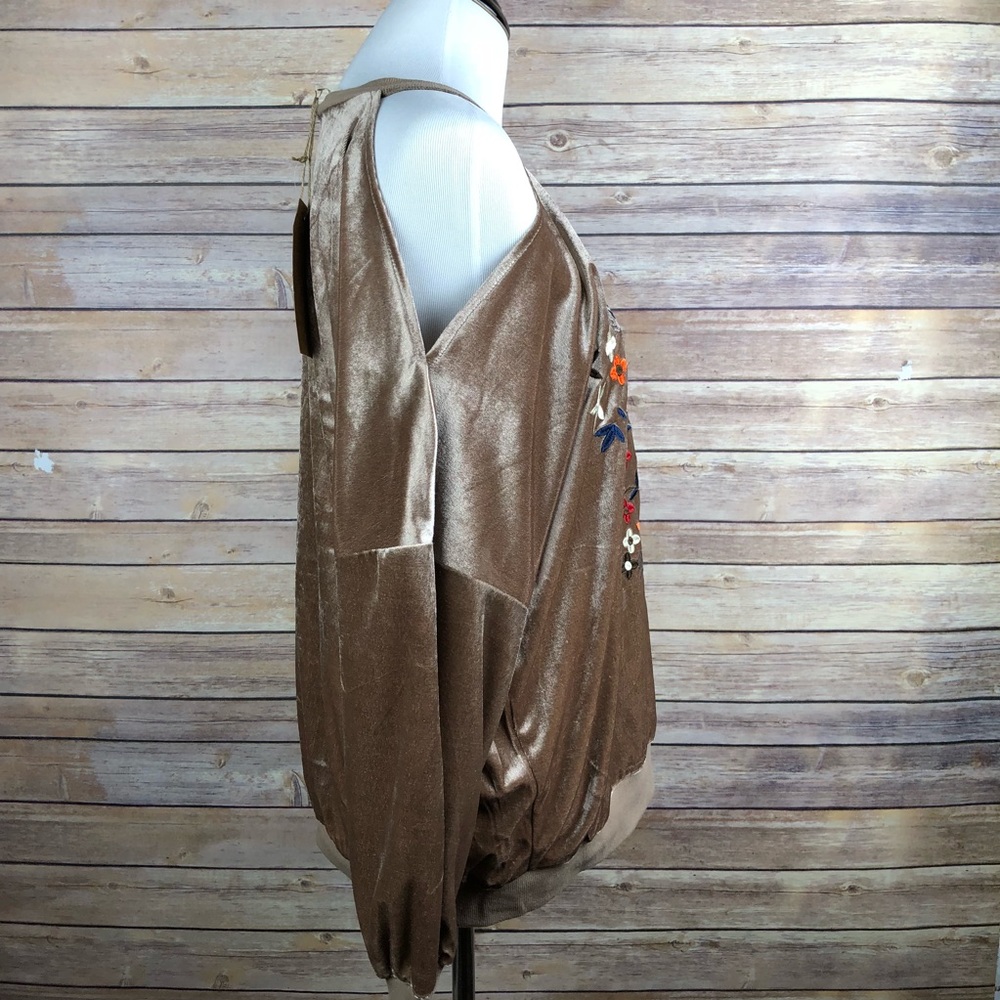 Cold Shoulder Top- camel..NWT - Picture 4 of 6