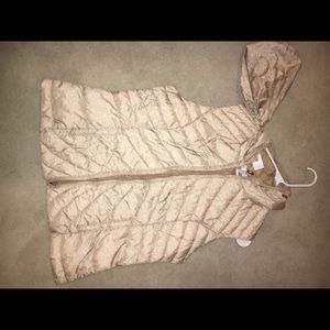 New York & Company winter/puffy vest! Brand new!