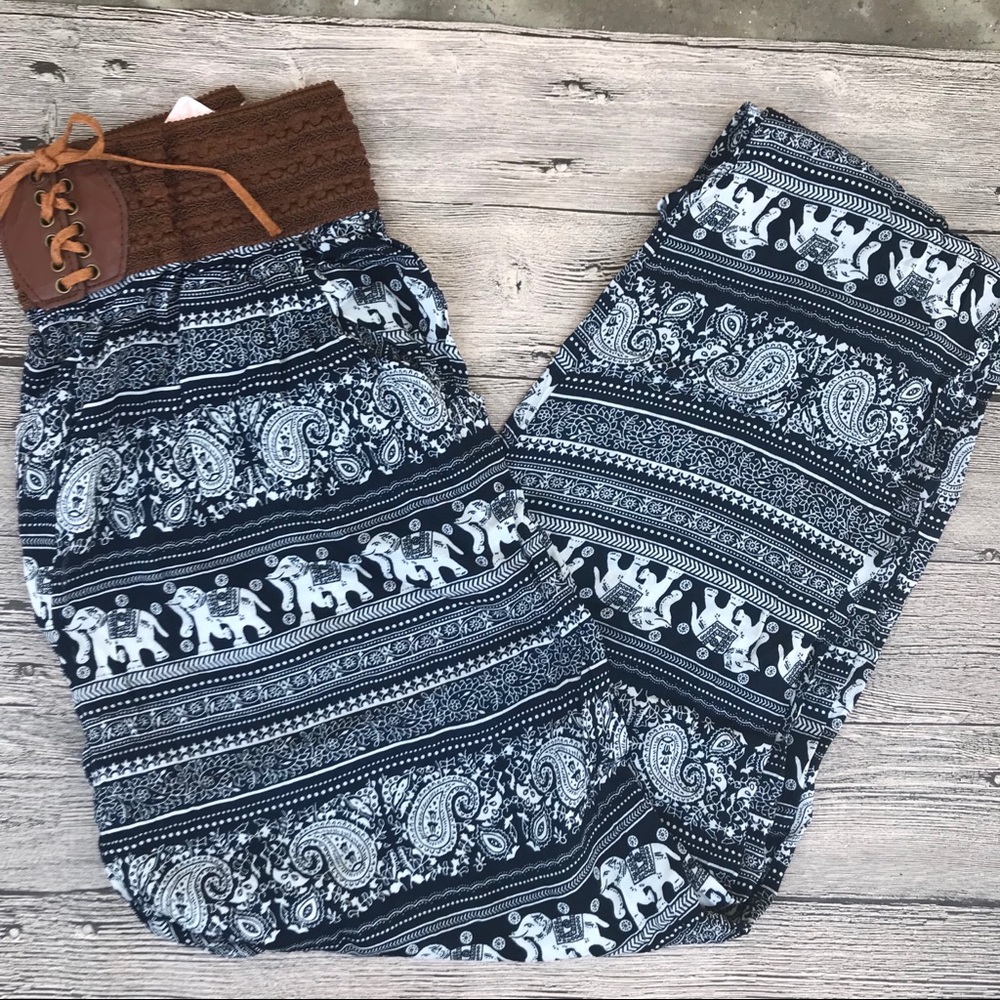 NWT🌷 Elephant Pants - Picture 3 of 8