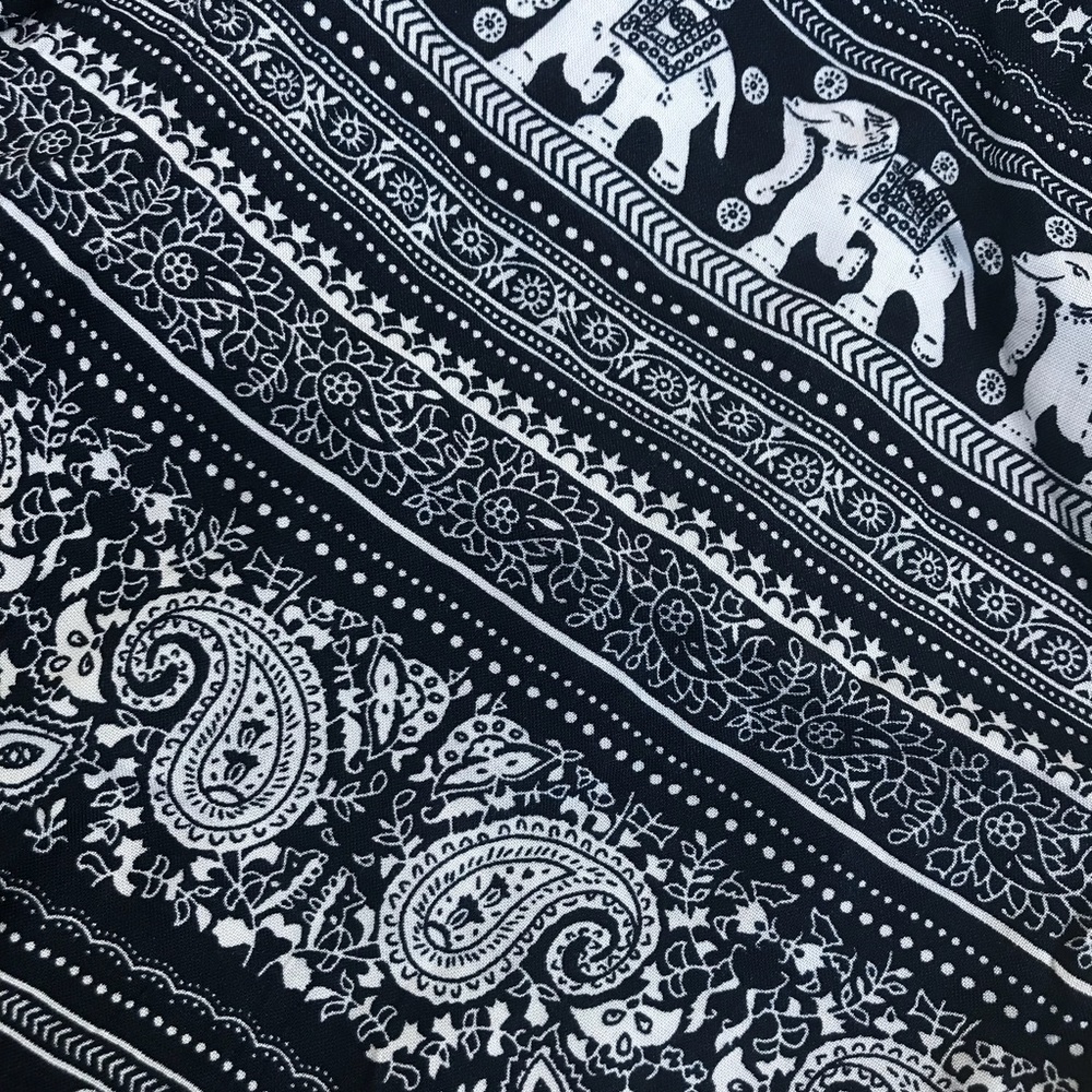 NWT🌷 Elephant Pants - Picture 4 of 8
