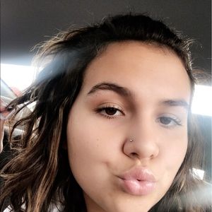 Meet your Posher, Lanee