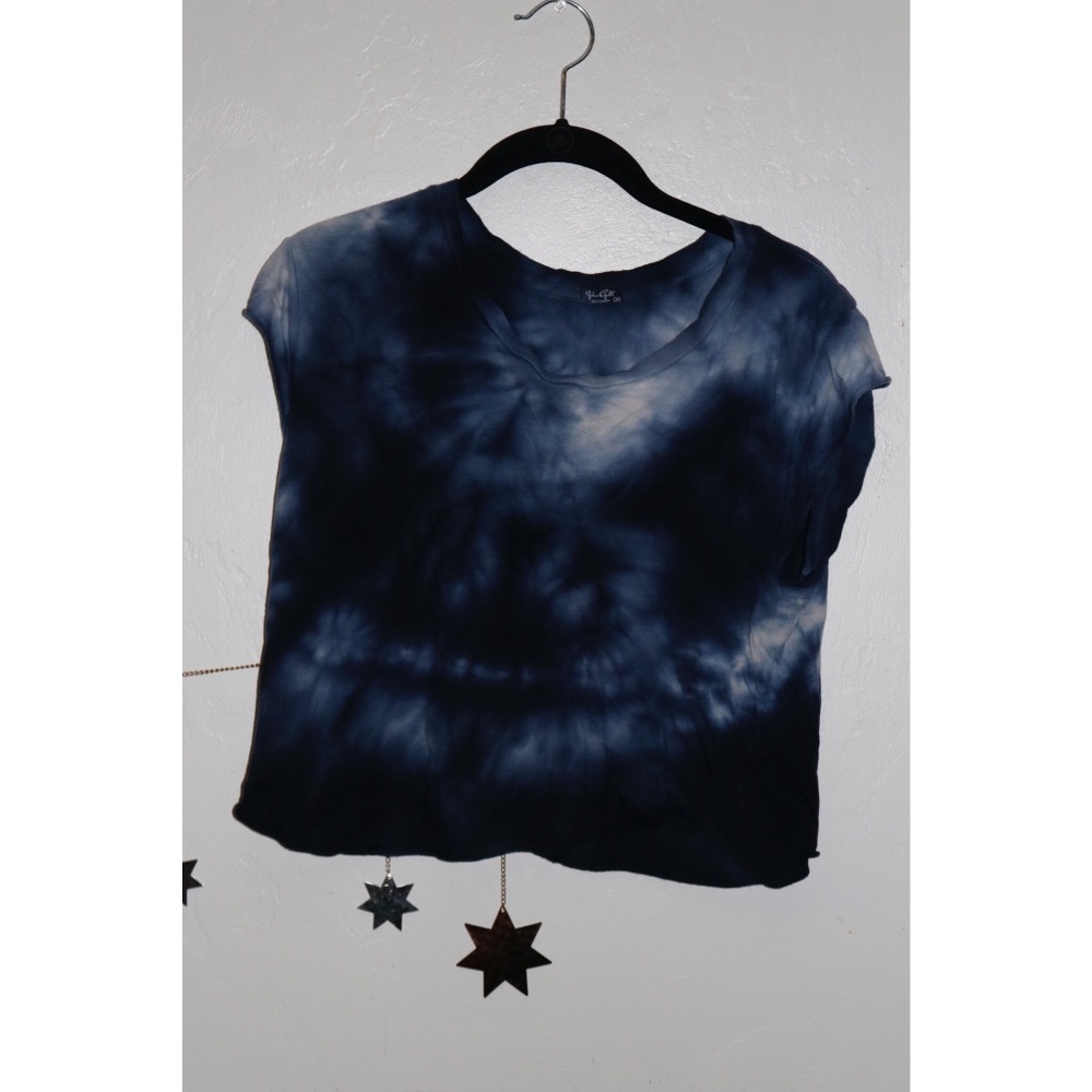 Brandy Melville Blue Tie Dye Top