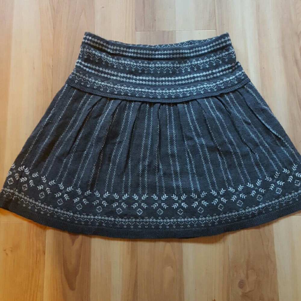 Vera Wang sweater skirt
