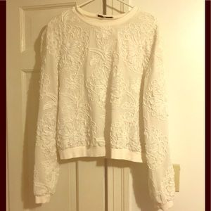 Endless Rose White sweater with floral details