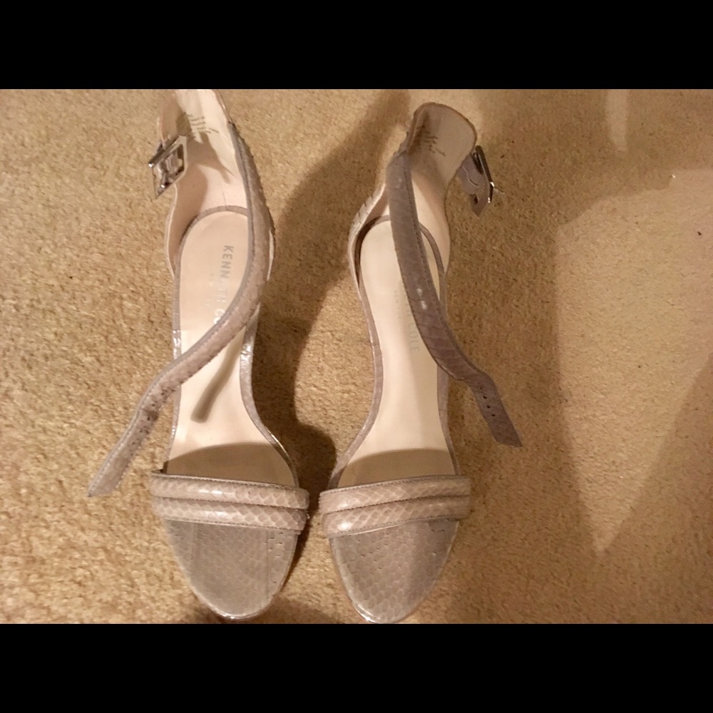 Kenneth Cole "crocodile" heels