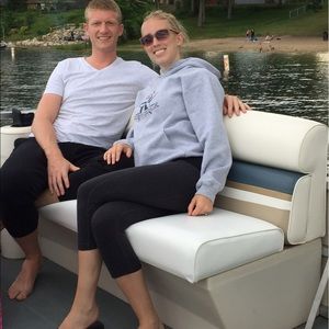 Meet your Posher, Carrie