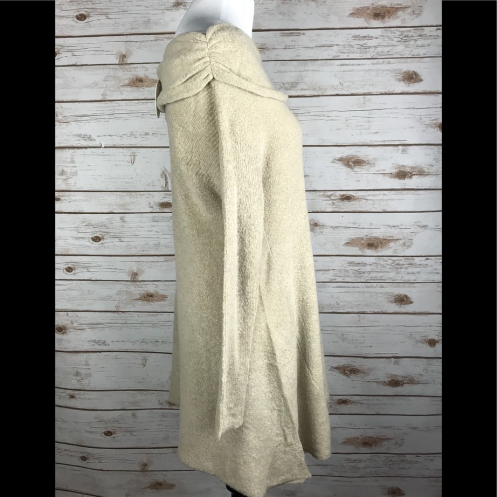Off Shoulder Sweater- oatmeal - Picture 3 of 4