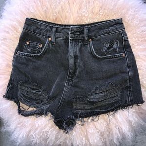Top Shop Denim distressed short