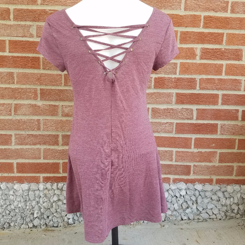 Cute Maroon T-shirt dress Lace up back Medium