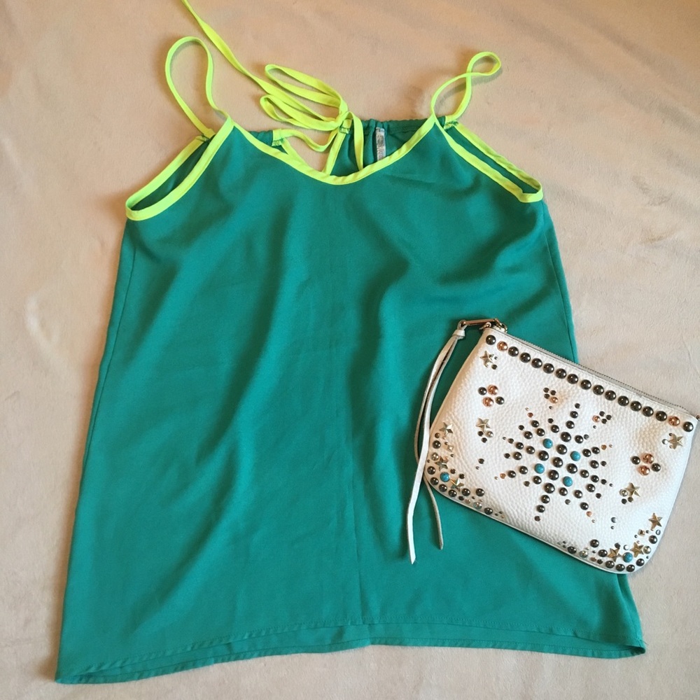 Two-Tone Tank