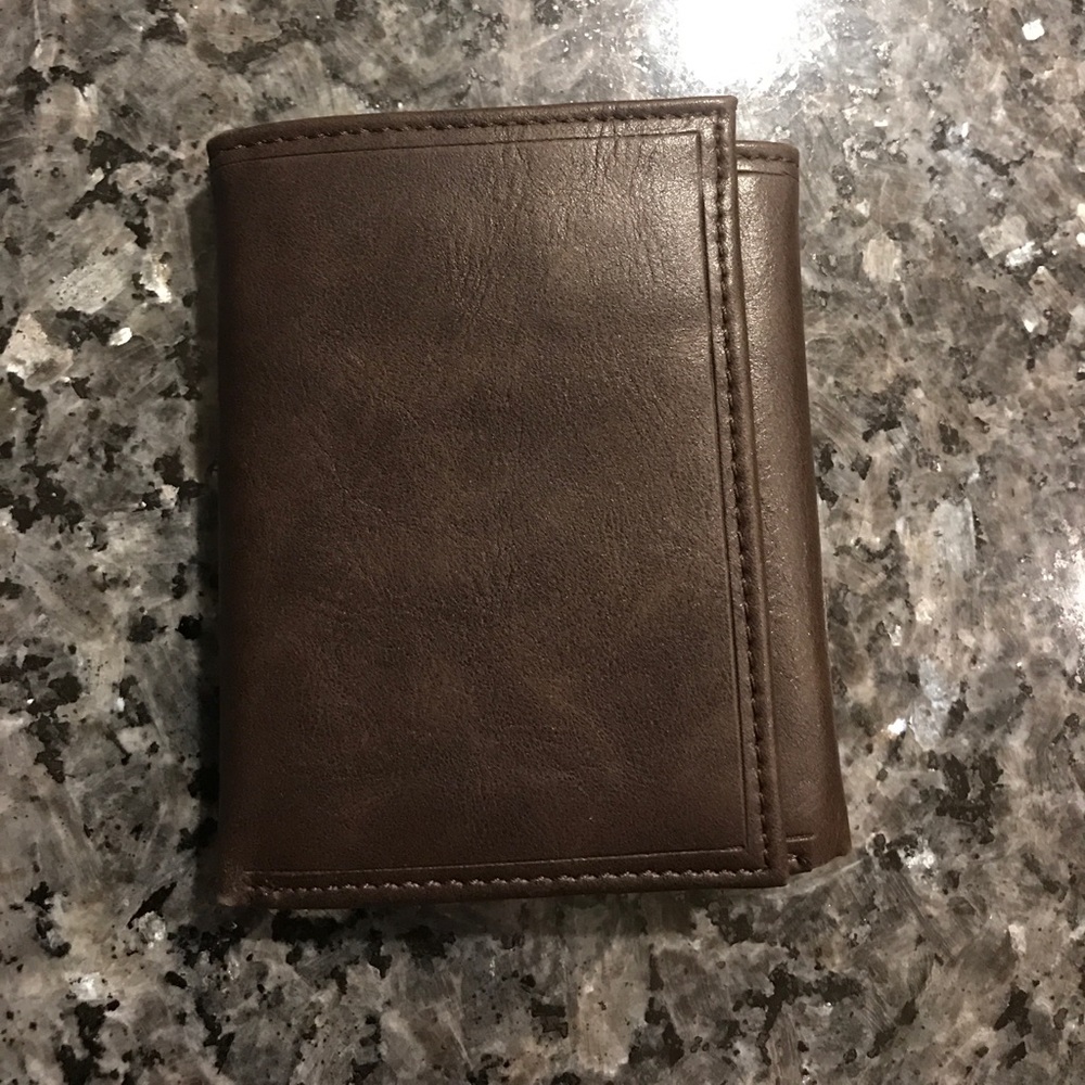 TARGET 🎯 MENS WALLET!!