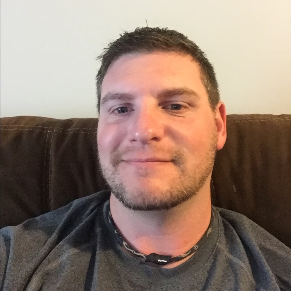 Meet your Posher, Dustin