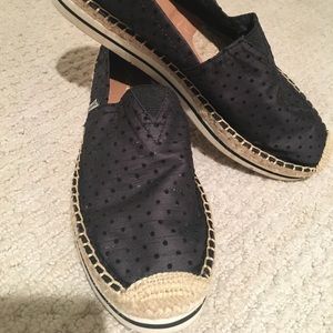 Super cute espadrilles