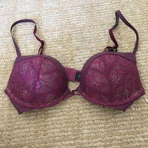 Victoria Secret Bombshell Bra 32 A