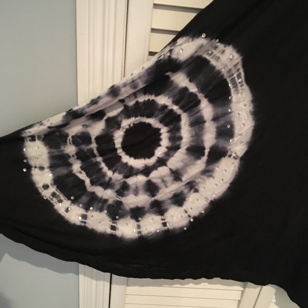 Cover up - Picture 2 of 5
