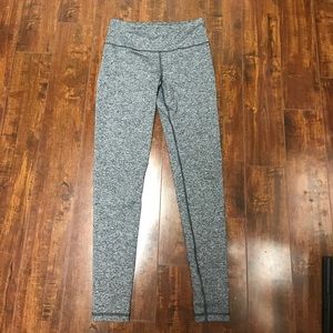 Gray Victoria’s Secret knockout legging/tight
