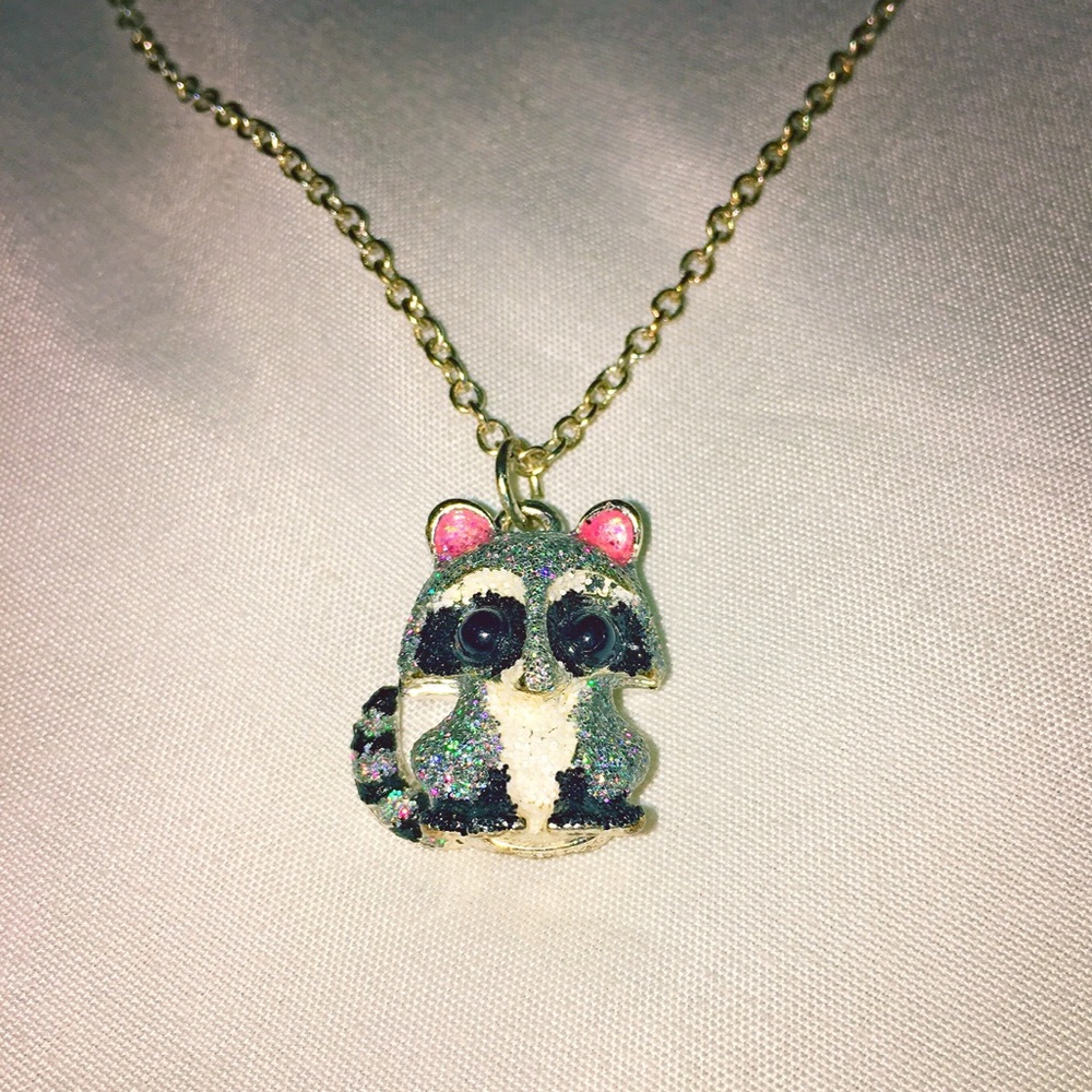 Claire's Raccoon Pendant