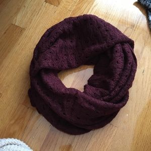 H&m knit maroon scarf