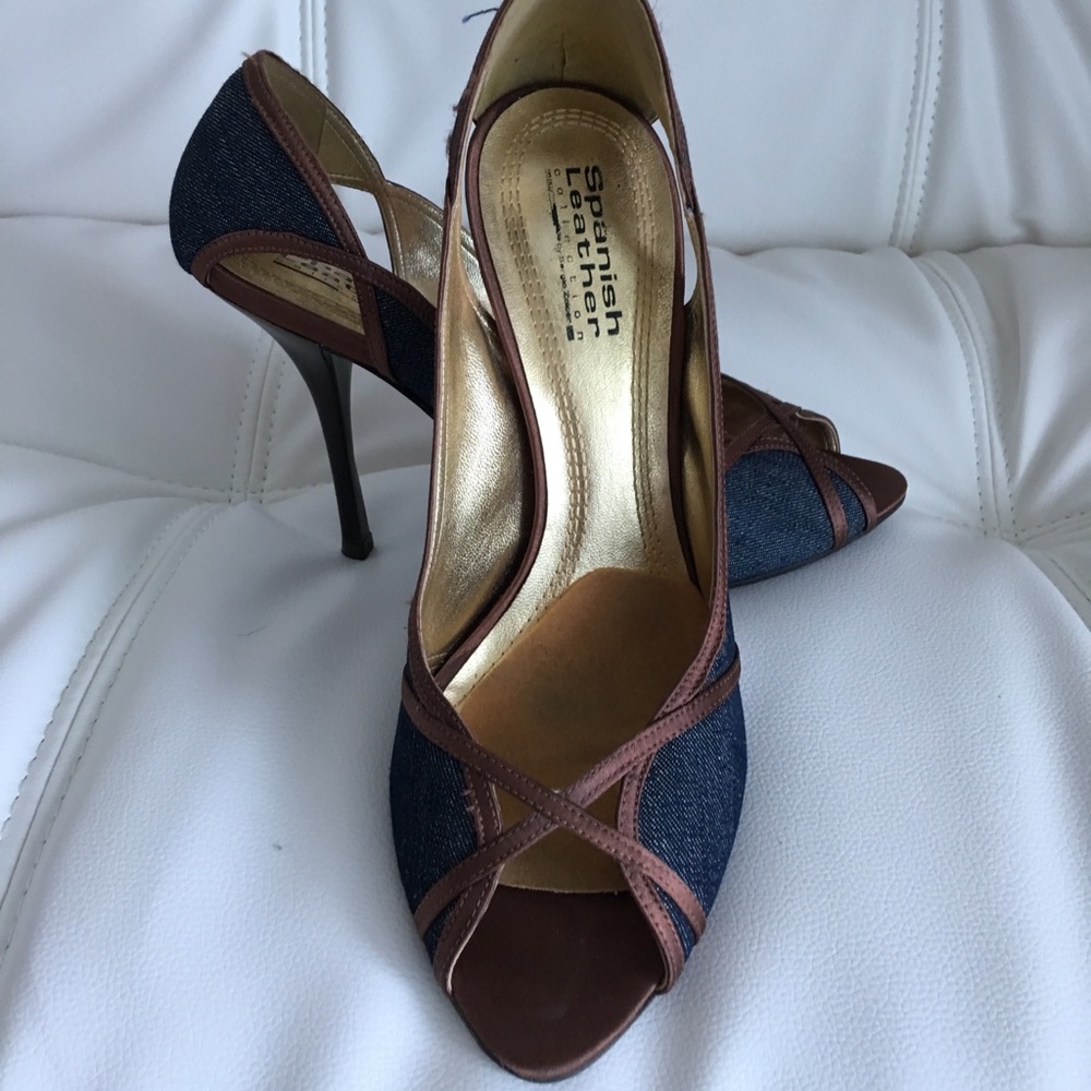 Open toe stiletto sandals.