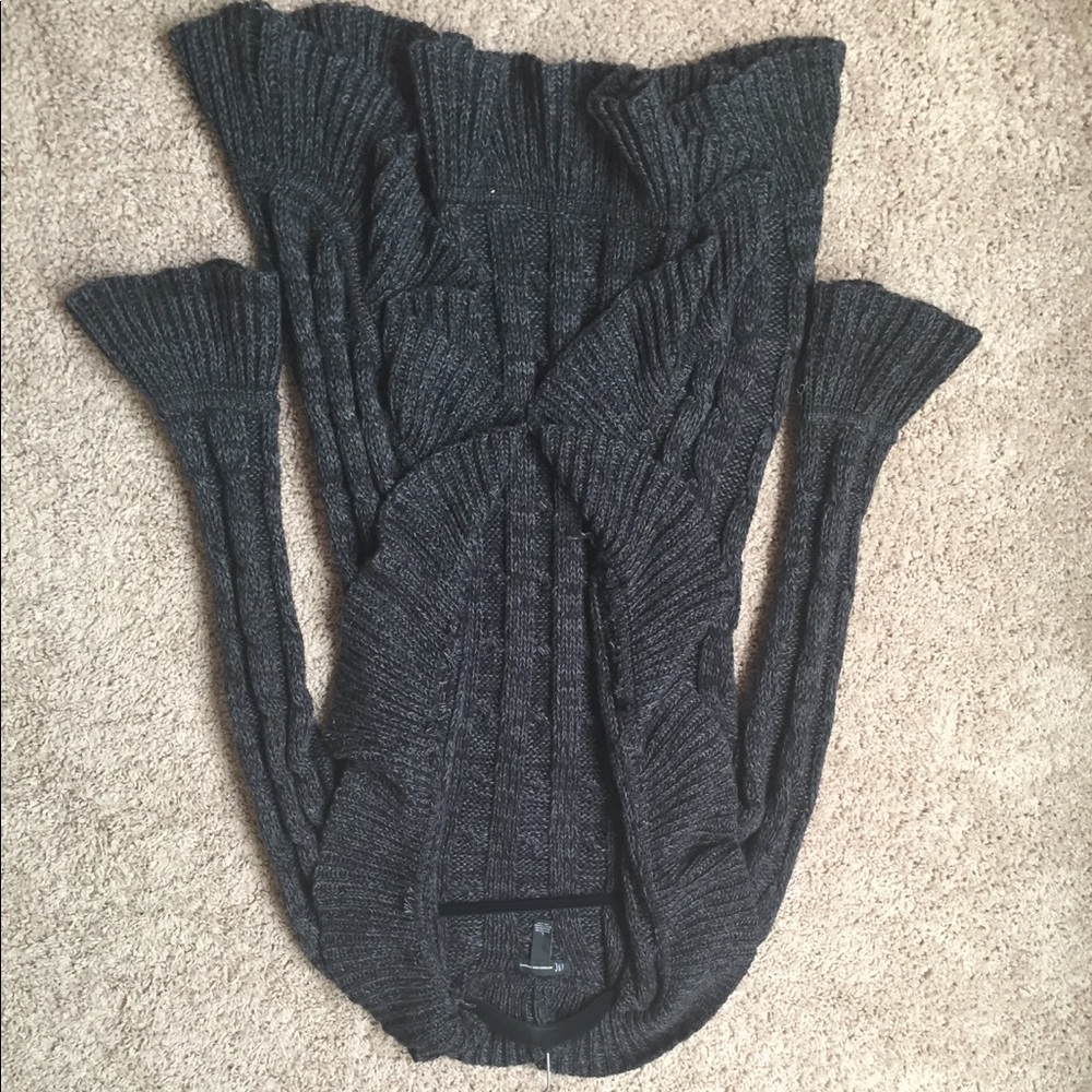 Long dark gray/black cartigan