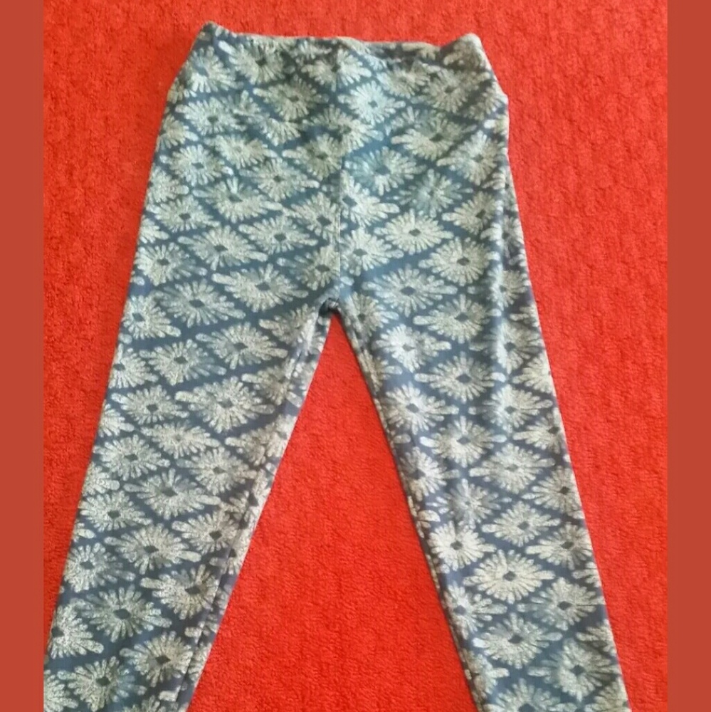 Lularoe OS blue floral leggings