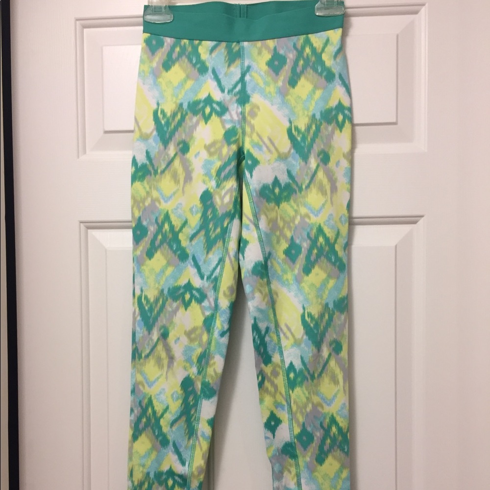 Forever 21 printed athletic leggings