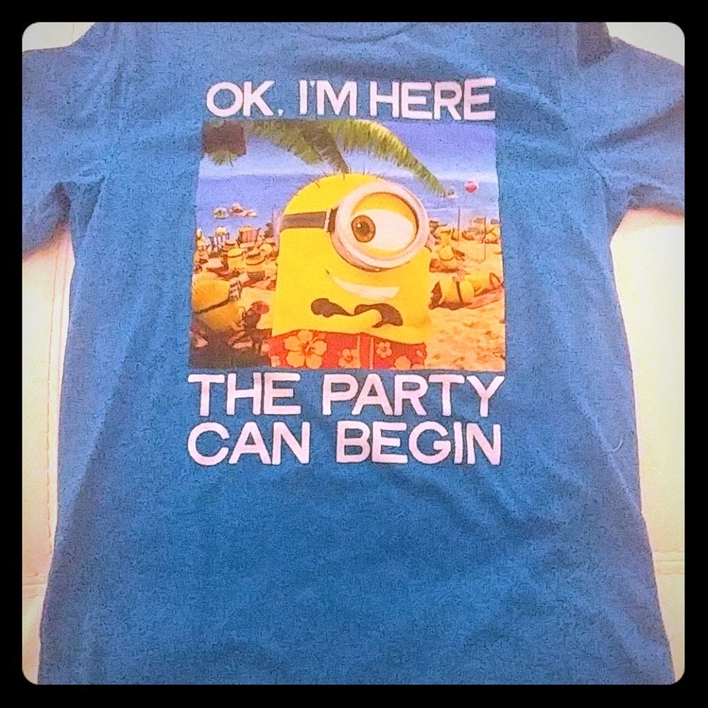 Short sleeve minion shirt