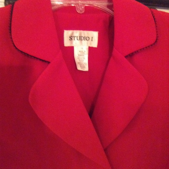 Blazer - Picture 2 of 5