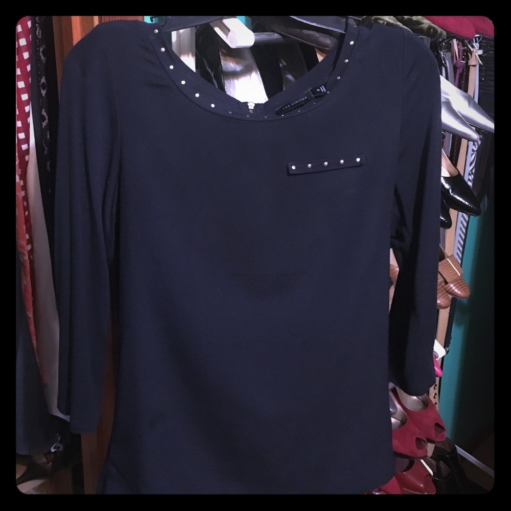 Beautiful navy blue qtr sleeve top