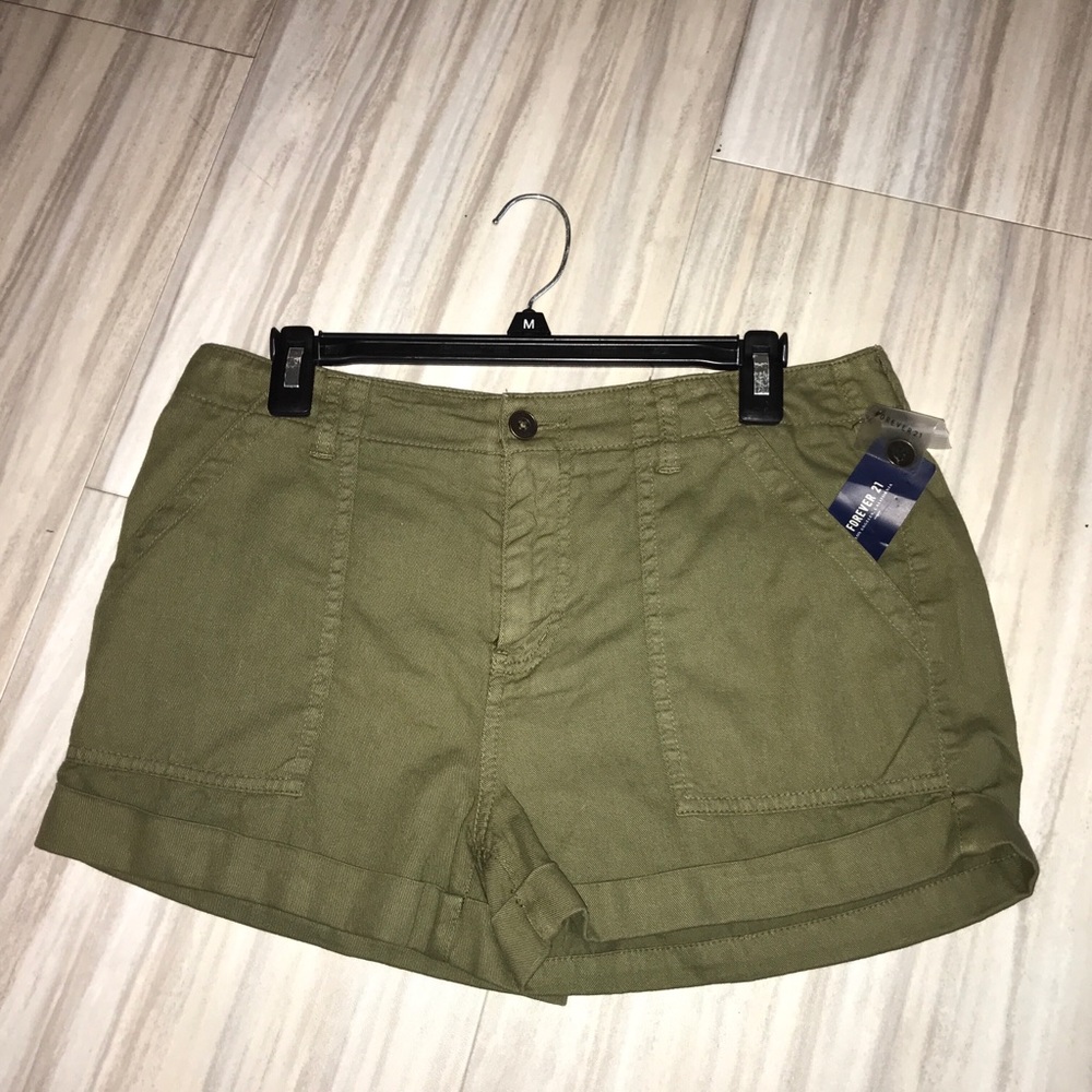 Forever 21, olive green shorts