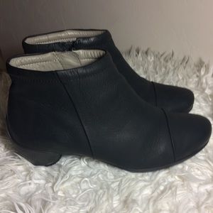 Ecco booties