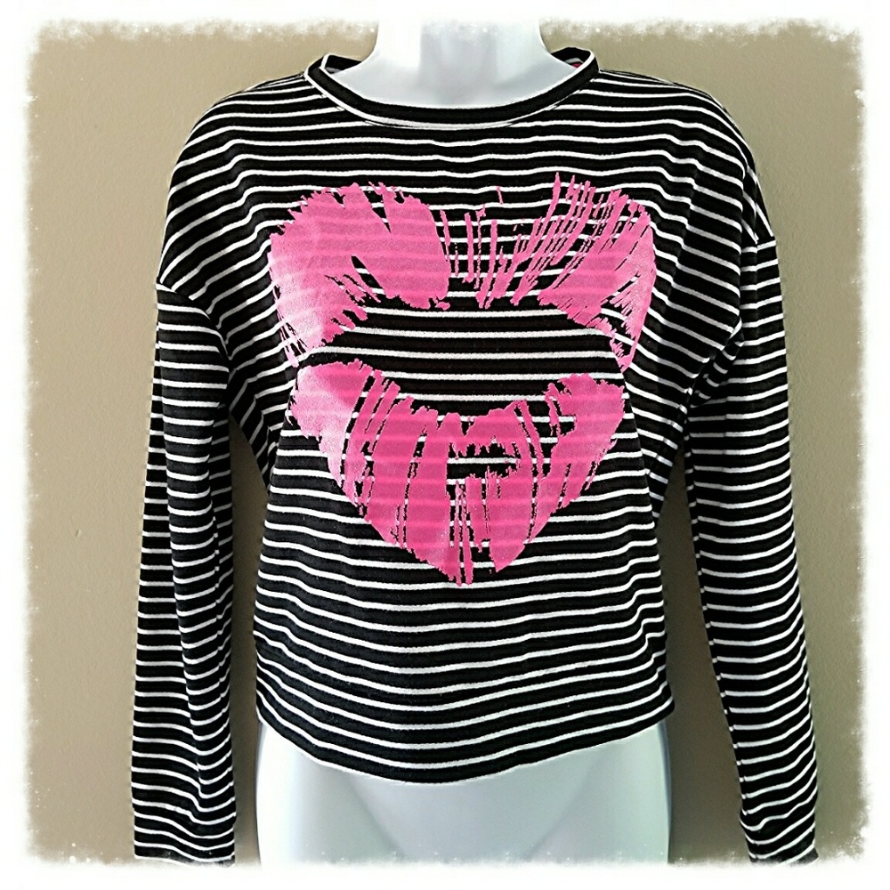 🌟HP Adorable Kiss Striped Top