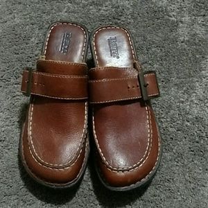 Born Clogs