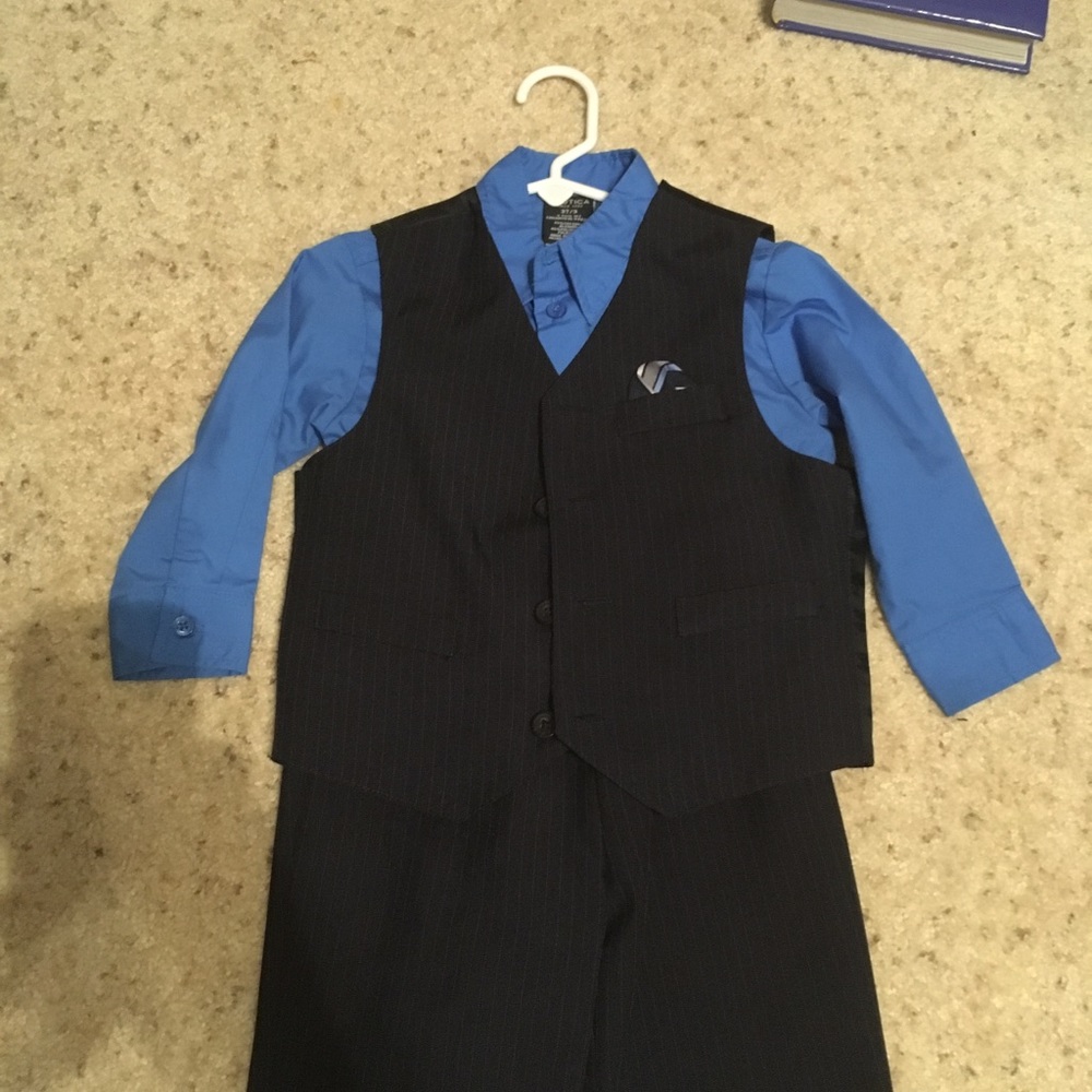 Euc Nautica 3 piece set