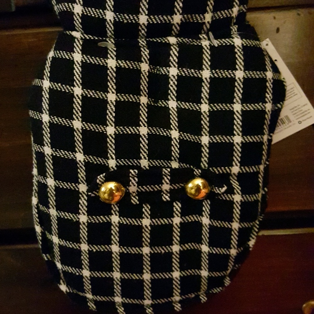 Six dog sweaters/vest