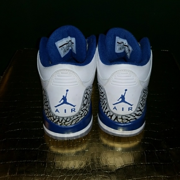 Jordan 3 - Picture 3 of 3