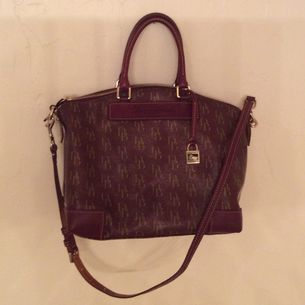 Dooney & Bourke bag