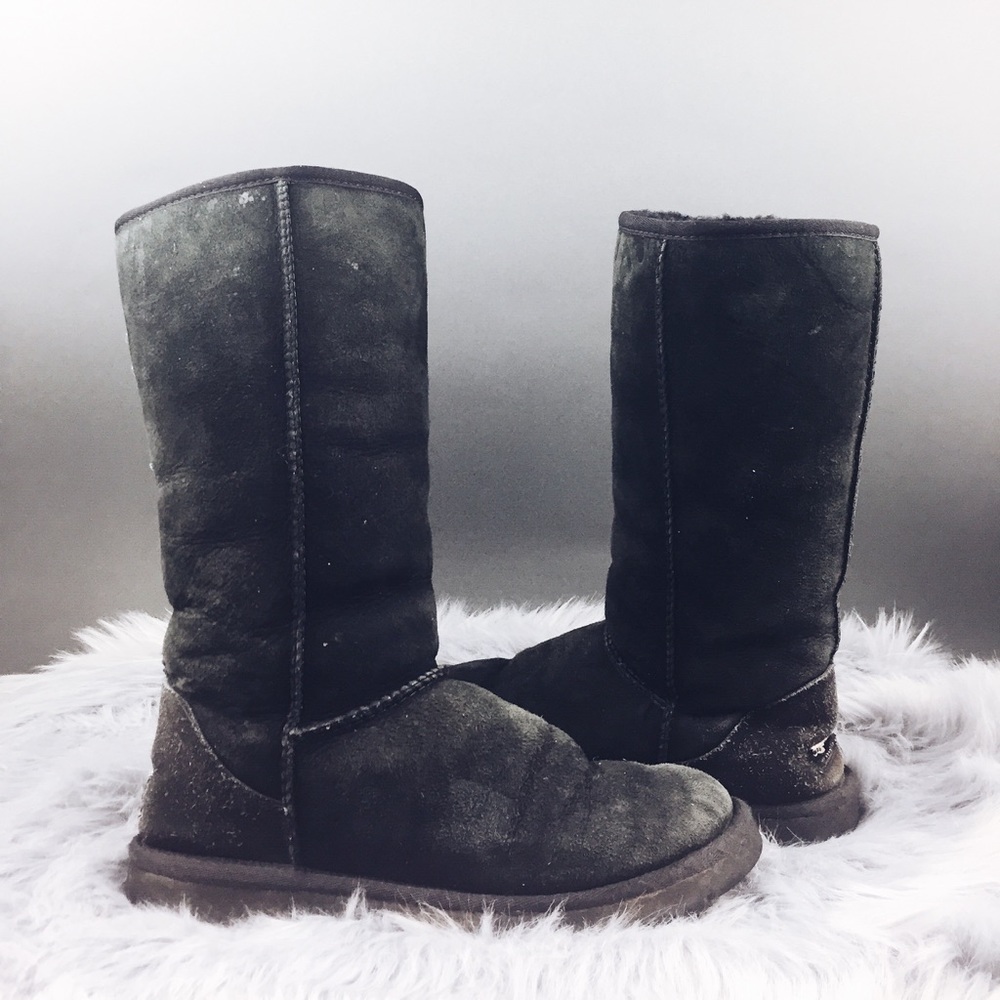 ✨UGG Classic Tall Black Boots✨