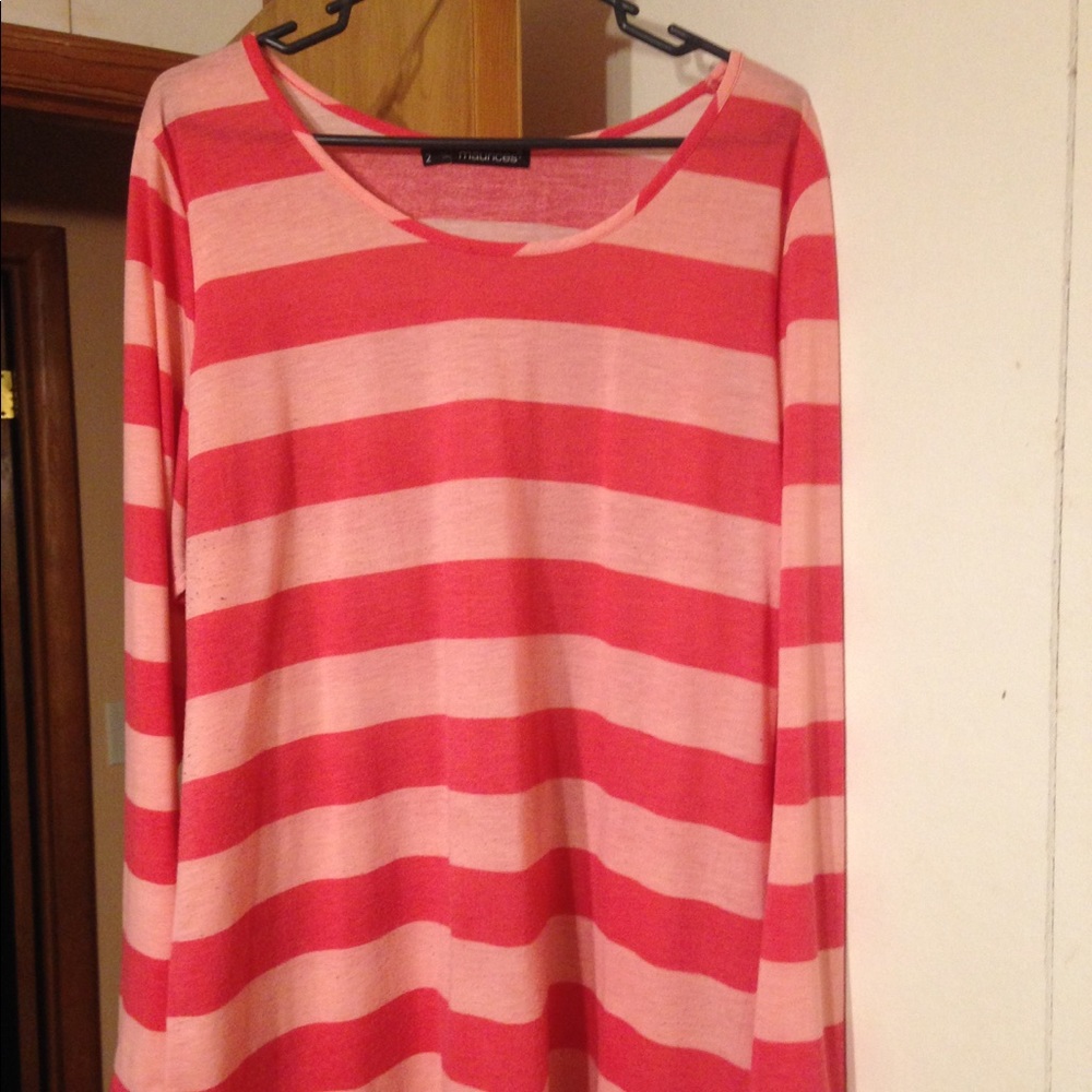 Ladies long sleeve top