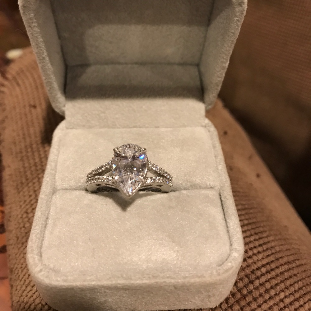 Judith Ripka sterling DQ/CZ ring pear shape