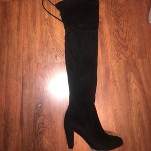 Black thigh boots