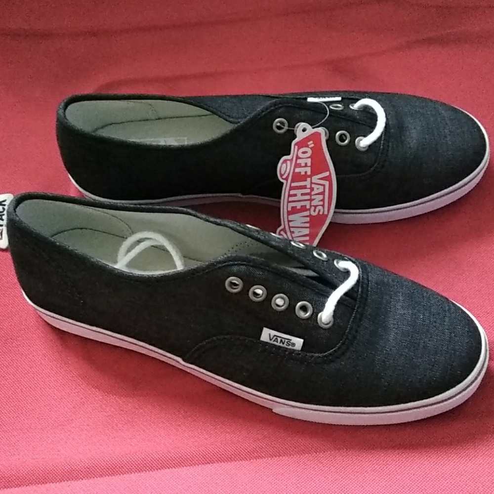 Shoes - Picture 2 of 2