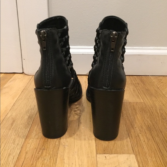 Dolce Vita Black Block Heels - size 6 - Picture 3 of 5