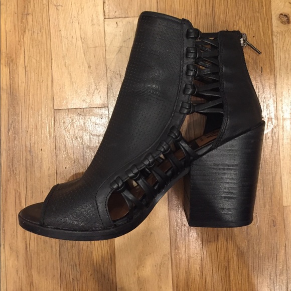 Dolce Vita Black Block Heels - size 6 - Picture 5 of 5