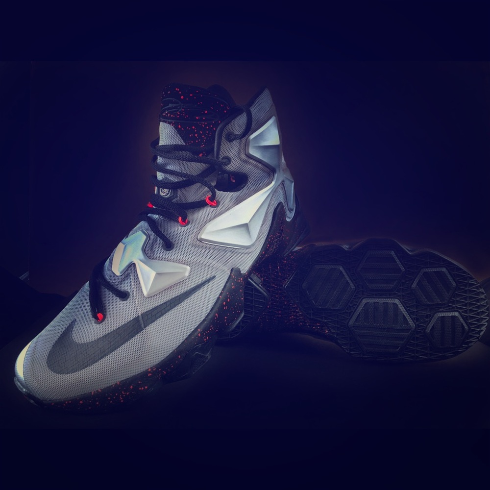 Nike LeBron 13